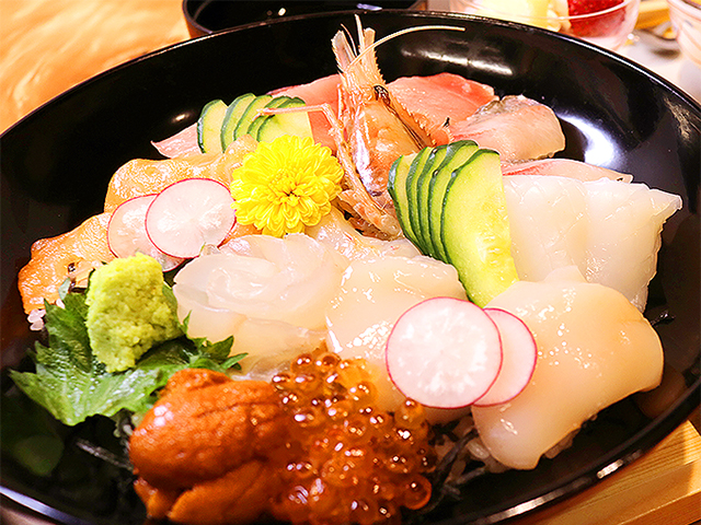 海鮮丼